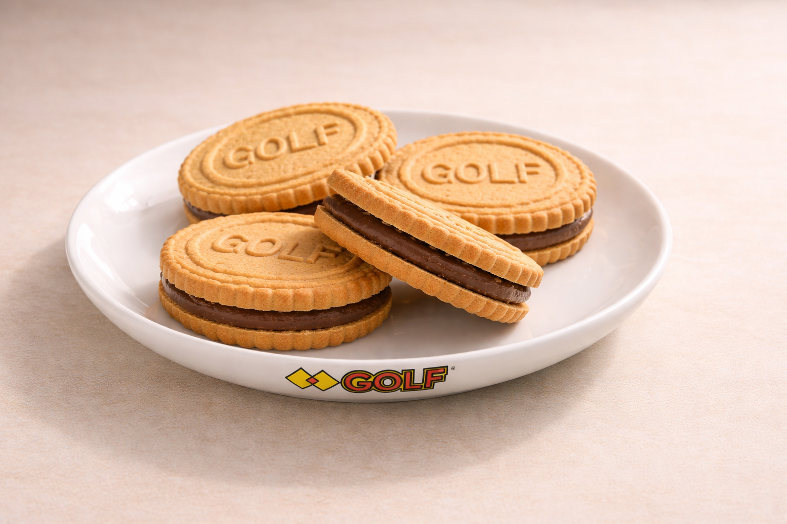 GOLF Chocolate Biscuit Sandwich